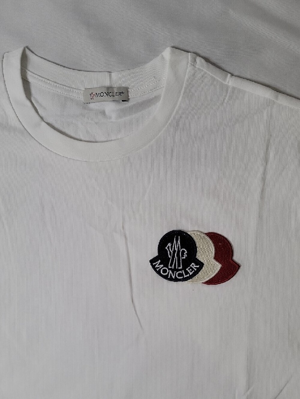 Moncler White Short Sleeve Crewneck T-Shirt with Logo Patch - Picture 2 of 4